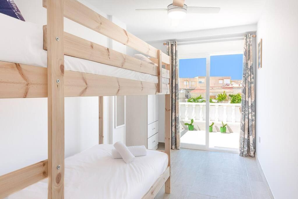 Blue Dream 4 - Sea Views, Terrace And Pool Apartment